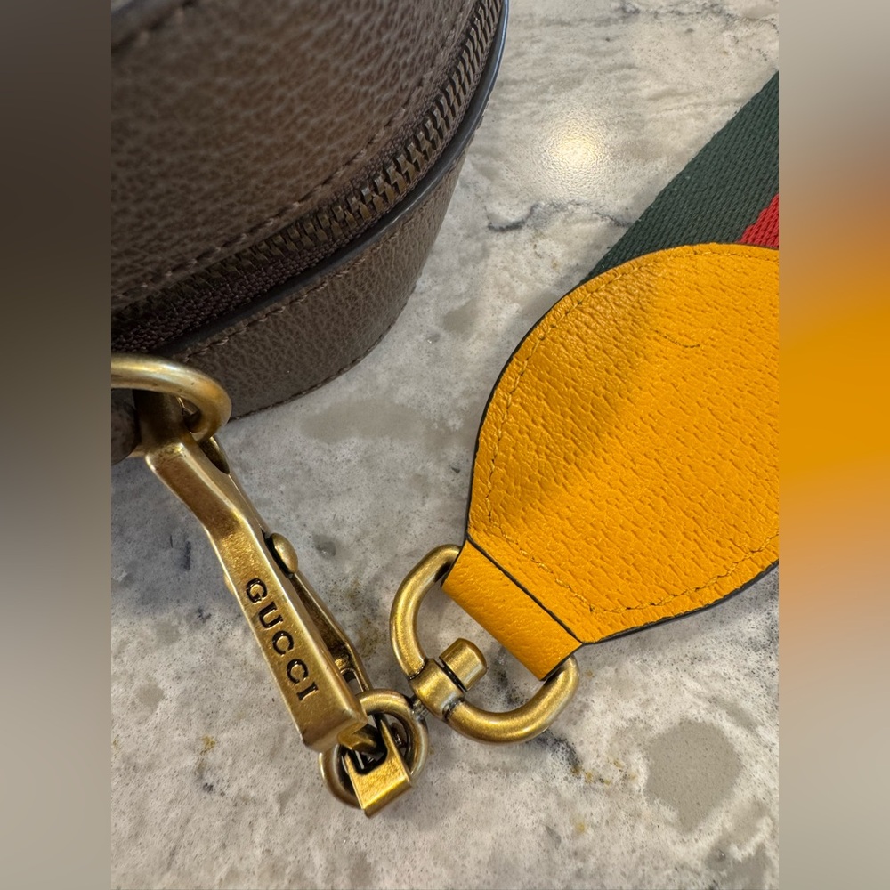 Authentic Gucci Neo Vintage GG Supreme Messenger Bag Camera Bag Crossbody Purse  - Picture 11 of 16